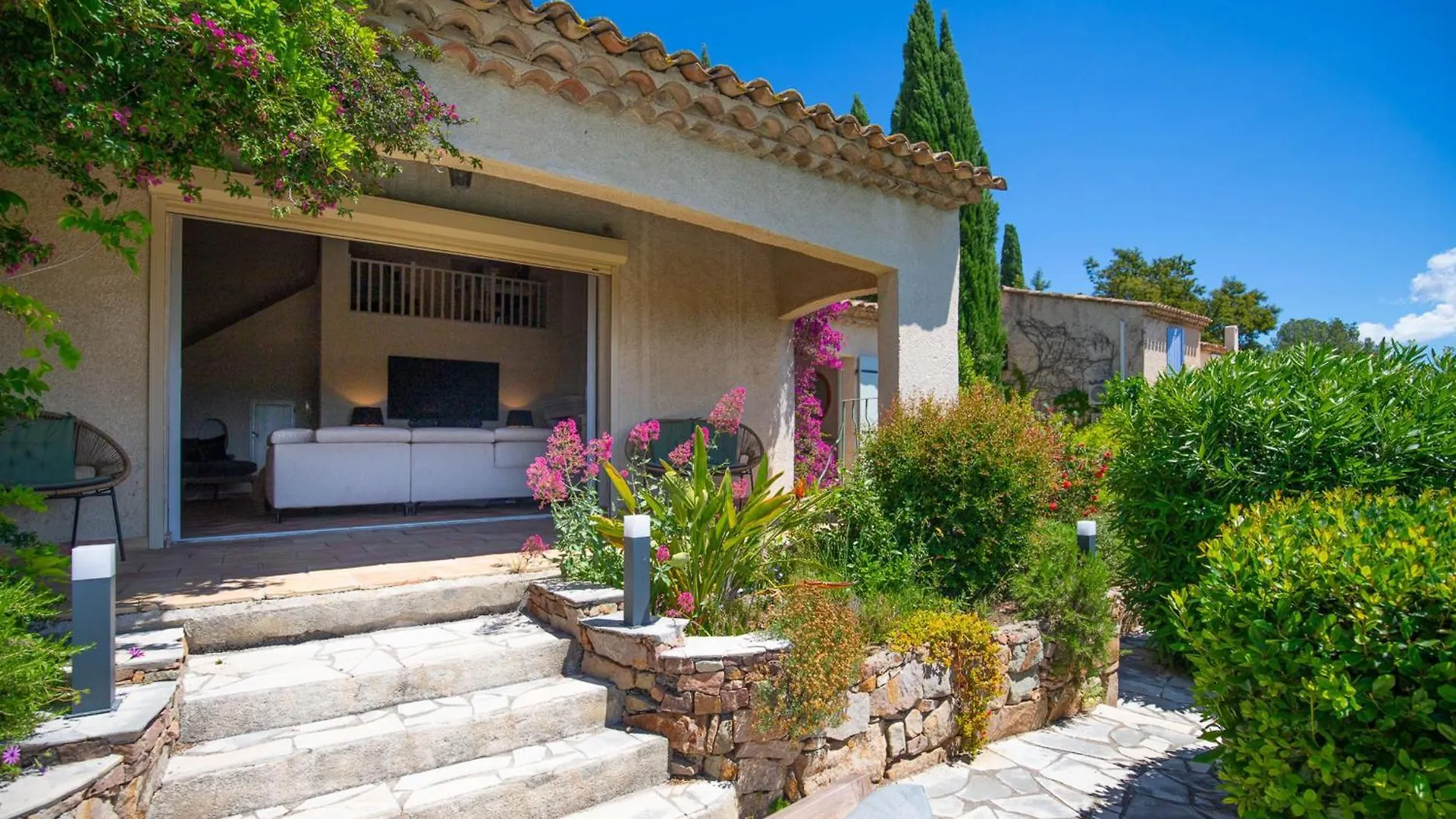 Villa 10 People With Private Pool Near Saint-Tropez Roquebrune-sur-Argens France